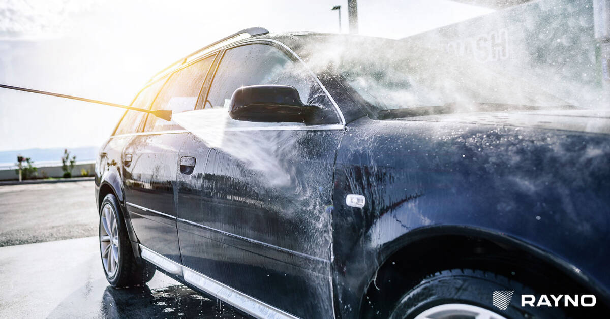 detailing a car exterior